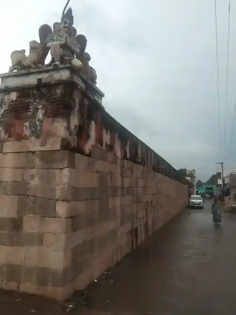 Arulmigu Navaneetha Krishna Swamy Temple, Veerakeralam Pudur - 627861 அருள்மிகு நவநீதகிருஷ்ணசுவாமி திருக்கோயில், வீரகேரளம் புதூர் - 627861, Tenkasi - Ancient Temple Architecture and History Image 3