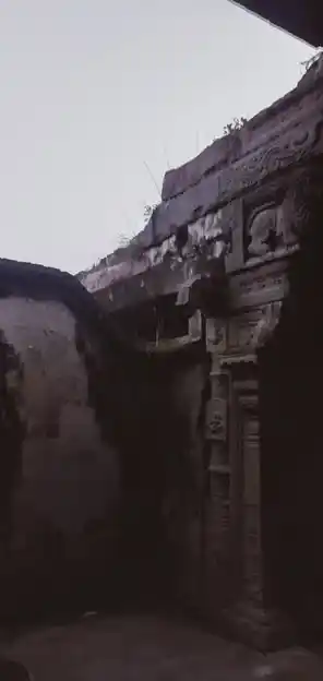 Arulmigu Navaneetha Krishna Swamy Temple, Veerakeralam Pudur - 627861 அருள்மிகு நவநீதகிருஷ்ணசுவாமி திருக்கோயில், வீரகேரளம் புதூர் - 627861, Tenkasi - Ancient Temple Architecture and History Image 6