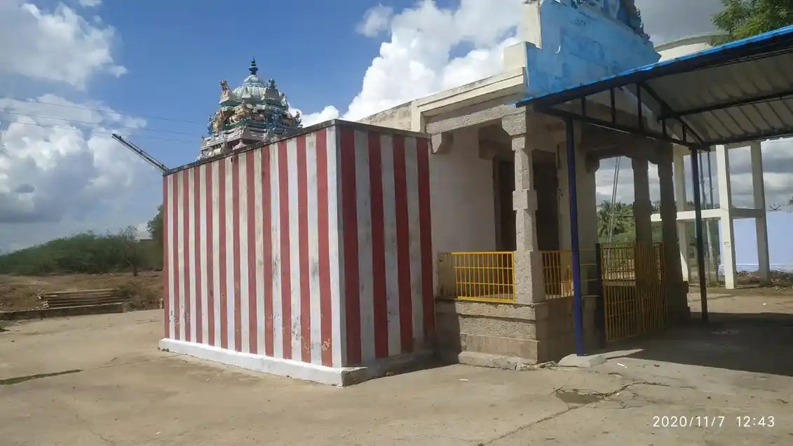 Arulmigu Navaneetha Krishnasamy Temple, Street West Side, Maruthur - 627351 அருள்மிகு நவநீத கிருஷ்ணசாமி திருக்கோயில், Street West Side, மருதூர் - 627351, Tirunelveli - Ancient Temple Architecture and History Image 2