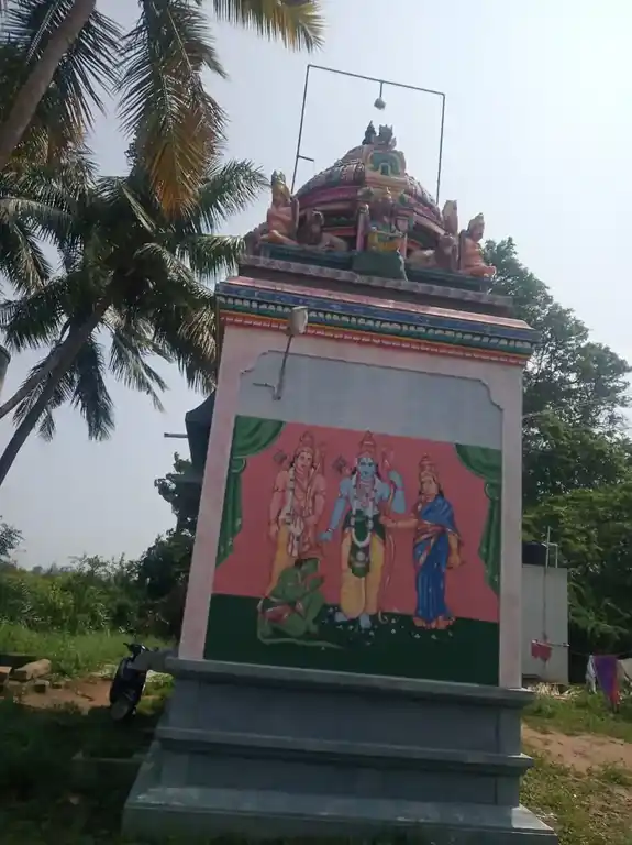 Arulmigu Navaneetha Krishnasamy Temple, Vadugapatti - 625018 நவநீத கிருஷணசாமி திருக்கோயில், Vadugapatti - 625018, Madurai - Ancient Temple Architecture and History Image 4