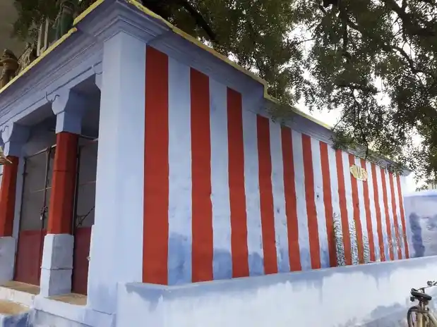 Arulmigu Navaneetha Krishnaswamy Temple, Veeravanallur - 627426 அருள்மிகு நவநீதகிருஷ்ணசாமி திருக்கோயில், வீரவநல்லூர் - 627426, Tirunelveli - Ancient Temple Architecture and History Image 4