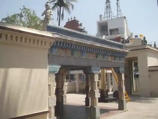 Arulmigu Navaneetha Venugopala Swamy Temple, Kirshnagiri Main Road, Boganapalli - 635001 அருள்மிகு வேணுகோபாலகிருஷ்ணசுவாமி திருக்கோயில், Kirshnagiri Main Road, Boganapalli - 635001, Krishnagiri - Ancient Temple Architecture and History Image 2