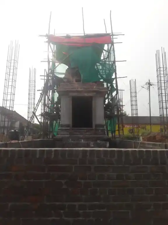 Arulmigu Navaneetha Venugopalasamy Temple, Karungalikuppam - 601604 அருள்மிகு நவநீதவேணுகோபாலசுவாமி திருக்கோயில், Karungalikuppam - 601604, Tiruvannamalai - Ancient Temple Architecture and History Image 4