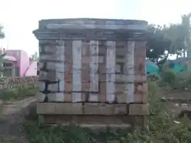 Arulmigu Navaneethakrishnasamy Temple, Pattakulam, Pattakulam - 626138 அருள்மிகு நவநீத கிருணணசாமி திருக்கோயில், பாட்டக்குளம், பாட்டக்குளம் கிராமம் - 626138, Virudhunagar - Ancient Temple Architecture and History Image 4