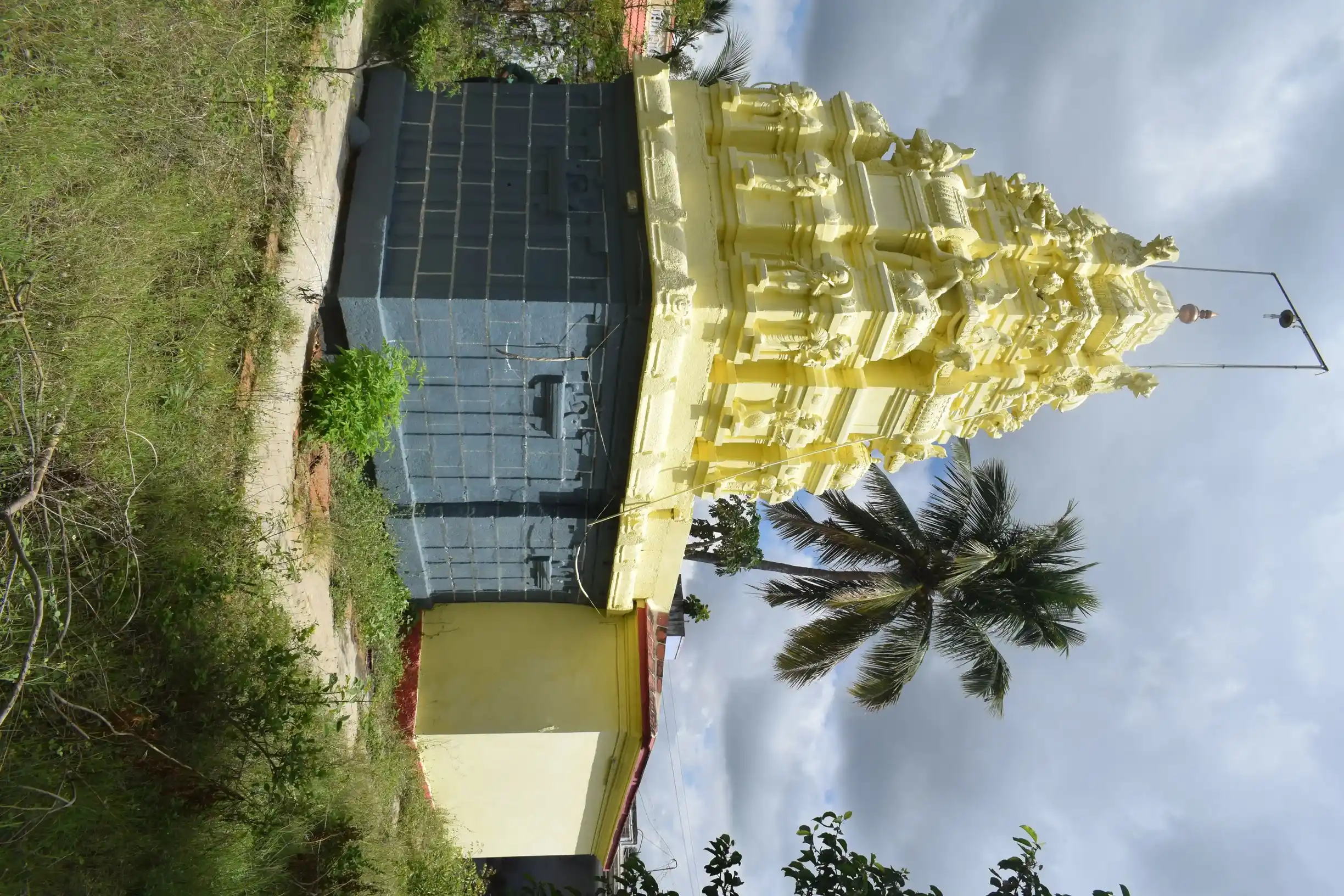 Arulmigu Navaneethakrishnasamy Temple, Pattakurichi - 627811 அருள்மிகு நவநீதகிருஷ்ணசுவாமி திருக்கோயில், Pattakurichi - 627811, Tenkasi - Ancient Temple Architecture and History Image 4
