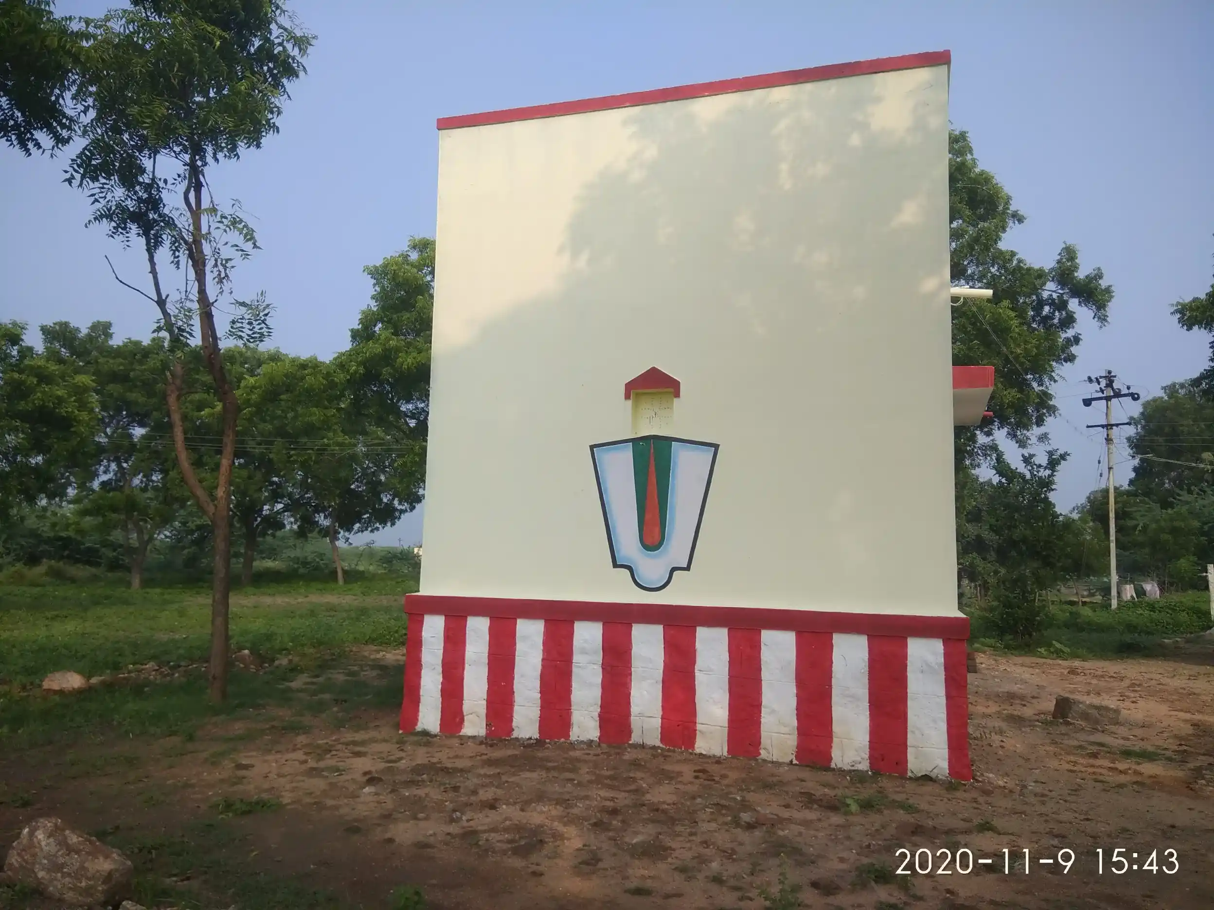 Arulmigu Navaneethakrishnaswami Temple, Aalakiyanallur - 623609 அருள்மிகு நவநீதகிருஷ்ணசாமி திருக்கோயில், Aalakiyanallur - 623609, Virudhunagar - Ancient Temple Architecture and History Image 2