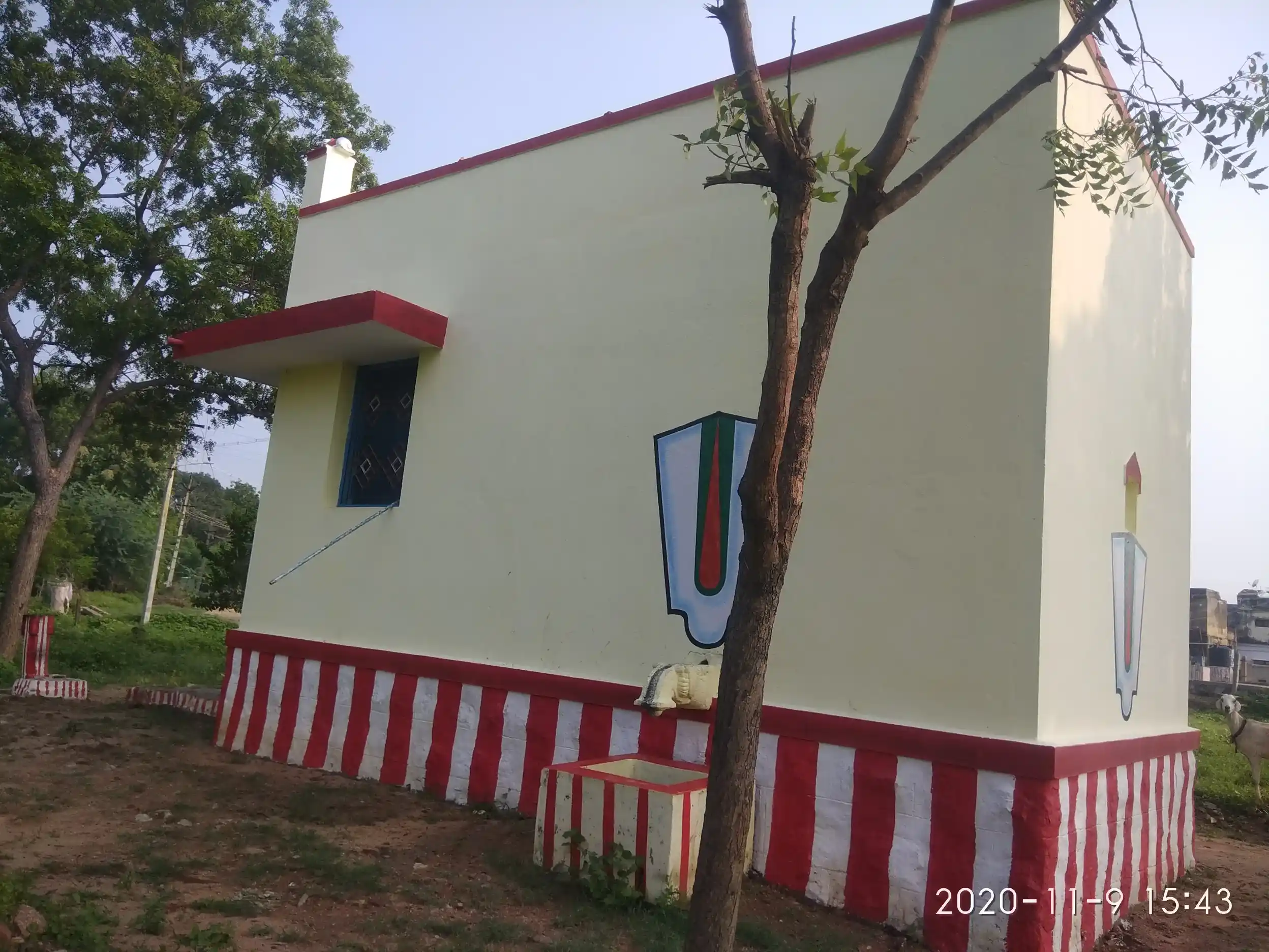 Arulmigu Navaneethakrishnaswami Temple, Aalakiyanallur - 623609 அருள்மிகு நவநீதகிருஷ்ணசாமி திருக்கோயில், Aalakiyanallur - 623609, Virudhunagar - Ancient Temple Architecture and History Image 3