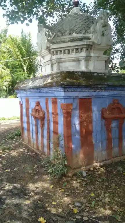 Arulmigu Navaneethakrishnaswamy Temple, Giriyammalpuram - 627426 அருள்மிகு நவநீதகிருஷ்ணசாமி திருக்கோயில், கிரியம்மாள்புரம் - 627426, Tirunelveli - Ancient Temple Architecture and History Image 3