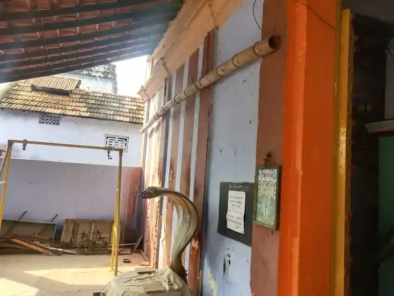 Arulmigu Navaneethakrisnan Temple, Kokirakulam - 627009 அருள்மிகு நவநீதகிருஷ்ண சுவாமி திருக்கோயில், Kokirakulam - 627009, Tirunelveli - Ancient Temple Architecture and History Image 4