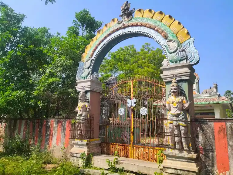 Arulmigu Navanikattu Ayyanar, Senkaththi Ayyanar & Veppillai Ayyanar Temple, Ilayaththankudi - 630205