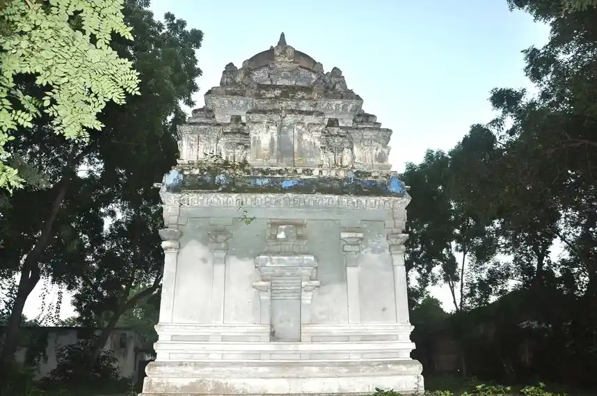 Arulmigu Nayanaparipuranaperumal Temple, Erakaram - 612303 Arulmigu Nayanaparipuranaperumal Temple, Erakaram - 612303, Thanjavur - Ancient Temple Architecture and History Image 7