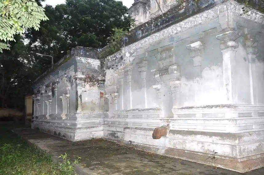 Arulmigu Nayanaparipuranaperumal Temple, Erakaram - 612303 Arulmigu Nayanaparipuranaperumal Temple, Erakaram - 612303, Thanjavur - Ancient Temple Architecture and History Image 9