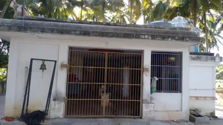 Arulmigu Nedunthidal Vinayagar Temple, Moongil Thottam - 609305 அருள்மிகு நெடுந்திடல் விநாயகர் திருக்கோயில், Moongil Thottam - 609305, Mayiladuthurai - Ancient Temple Architecture and History Image 2