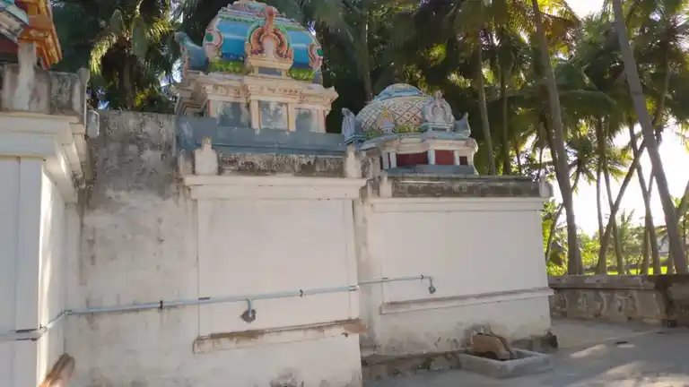 Arulmigu Nedunthidal Vinayagar Temple, Moongil Thottam - 609305 அருள்மிகு நெடுந்திடல் விநாயகர் திருக்கோயில், Moongil Thottam - 609305, Mayiladuthurai - Ancient Temple Architecture and History Image 4