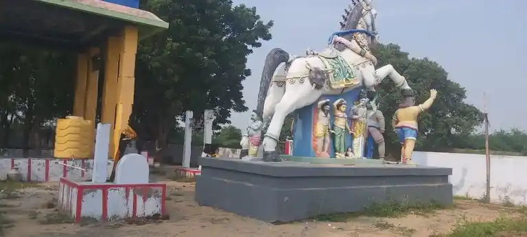 Arulmigu Neela Mega Iyyanar Temple, Nambipuram - 628720 அருள்மிகு நீலமேக ஐயனார் திருக்கோயில், Nambipuram - 628720, Thoothukudi - Ancient Temple Architecture and History Image 4