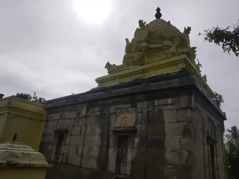 Arulmigu Neelakandeshwarar Temple, Adaiyapulam - 632301 அருள்மிகு நீலகண்டேஸ்வரர் திருக்கோயில், Adaiyapulam - 632301, Tiruvannamalai - Ancient Temple Architecture and History Image 3