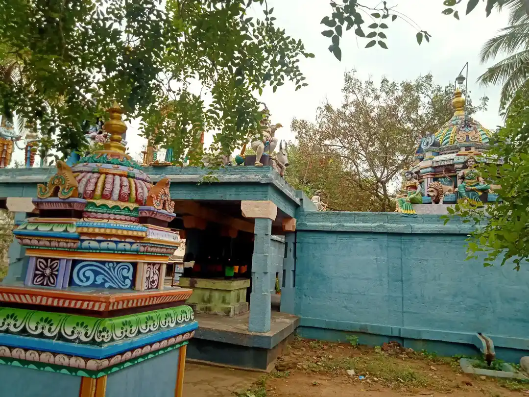 Arulmigu Neelakandeshwarar Temple, Pazhaiyasiruvangur - 606206