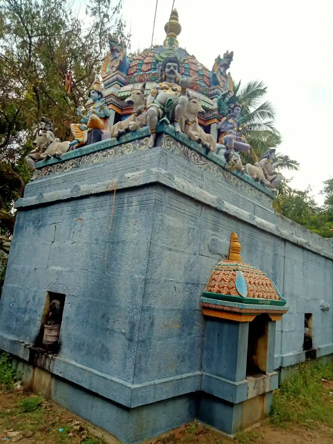 Arulmigu Neelakandeshwarar Temple, Pazhaiyasiruvangur - 606206 அருள்மிகு நீலகண்டேஸ்வரர் திருக்கோயில், Pazhaiyasiruvangur - 606206, Kallakurichi - Ancient Temple Architecture and History Image 3