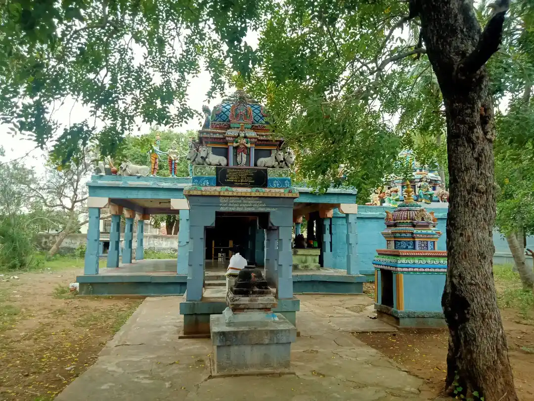 Arulmigu Neelakandeshwarar Temple, Pazhaiyasiruvangur - 606206 அருள்மிகு நீலகண்டேஸ்வரர் திருக்கோயில், Pazhaiyasiruvangur - 606206, Kallakurichi - Ancient Temple Architecture and History Image 5