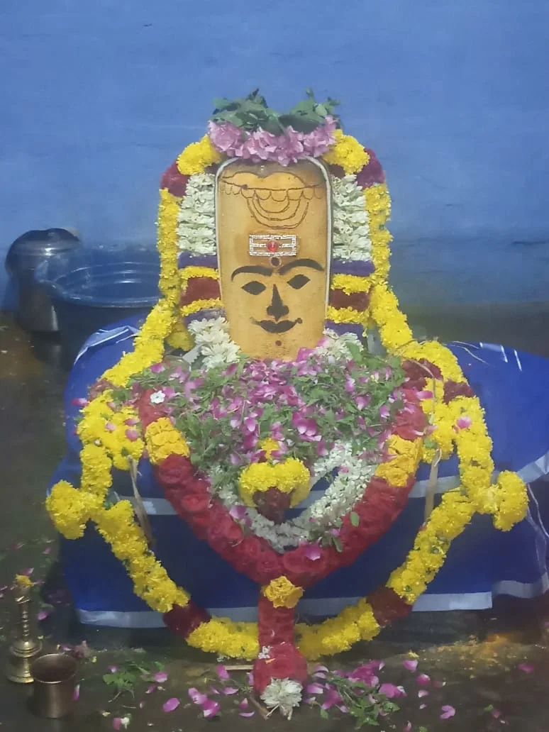 Arulmigu Neelakandeswarar Temple, C.Pudhupatti - 626424 அருள்மிகு நீலகண்டேஸ்வரர் திருக்கோயில், C.புதுப்பட்டி - 626424, Theni - Ancient Temple Architecture and History Image 7