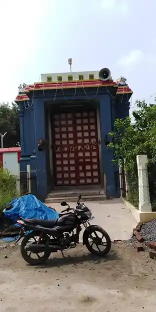 Arulmigu Neelakandeswarar Temple, Inside The Village, Ayalaur - 602001