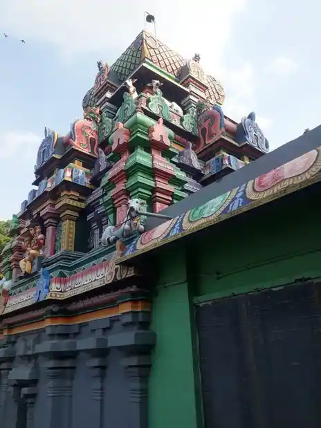 Arulmigu Neelakandeswarar Temple, Kamalaalayam, Thirurvarur - 610001 Arulmigu Neelakandeswarar Temple, Kamalaalayam, Thirurvarur - 610001, Thiruvarur - Ancient Temple Architecture and History Image 11