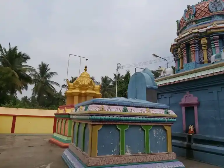Arulmigu Neelakandeswarar Temple, Kavasampattu - 632204 அருள்மிகு நீலகண்டேஸ்வரர் திருக்கோயில், கவசம்பட்டு - 632204, Vellore - Ancient Temple Architecture and History Image 9