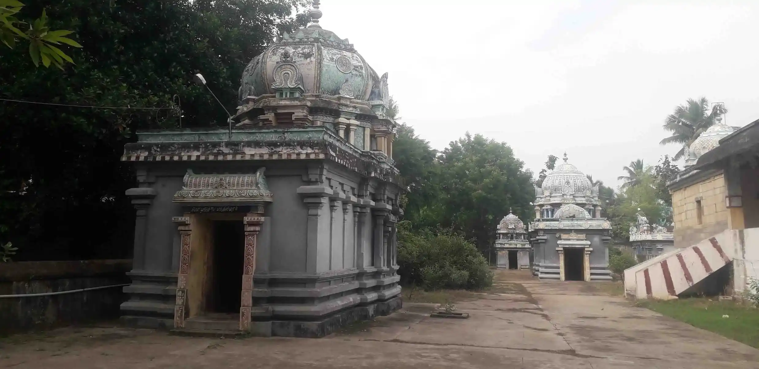 Arulmigu Neelakandeswarar Temple, Manelmedu - 609202 Arulmigu Neelakandeswarar Temple, மணல்மேடு - 609202, Mayiladuthurai - Ancient Temple Architecture and History Image 7