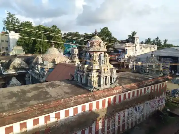 Arulmigu Neelakandeswarar Temple, Mannargudi, Mannargudi - 614001 அருள்மிகு நீலகண்டேஸ்வரர் திருக்கோயில், மன்னார்குடி - 614001, Thiruvarur - Ancient Temple Architecture and History Image 8