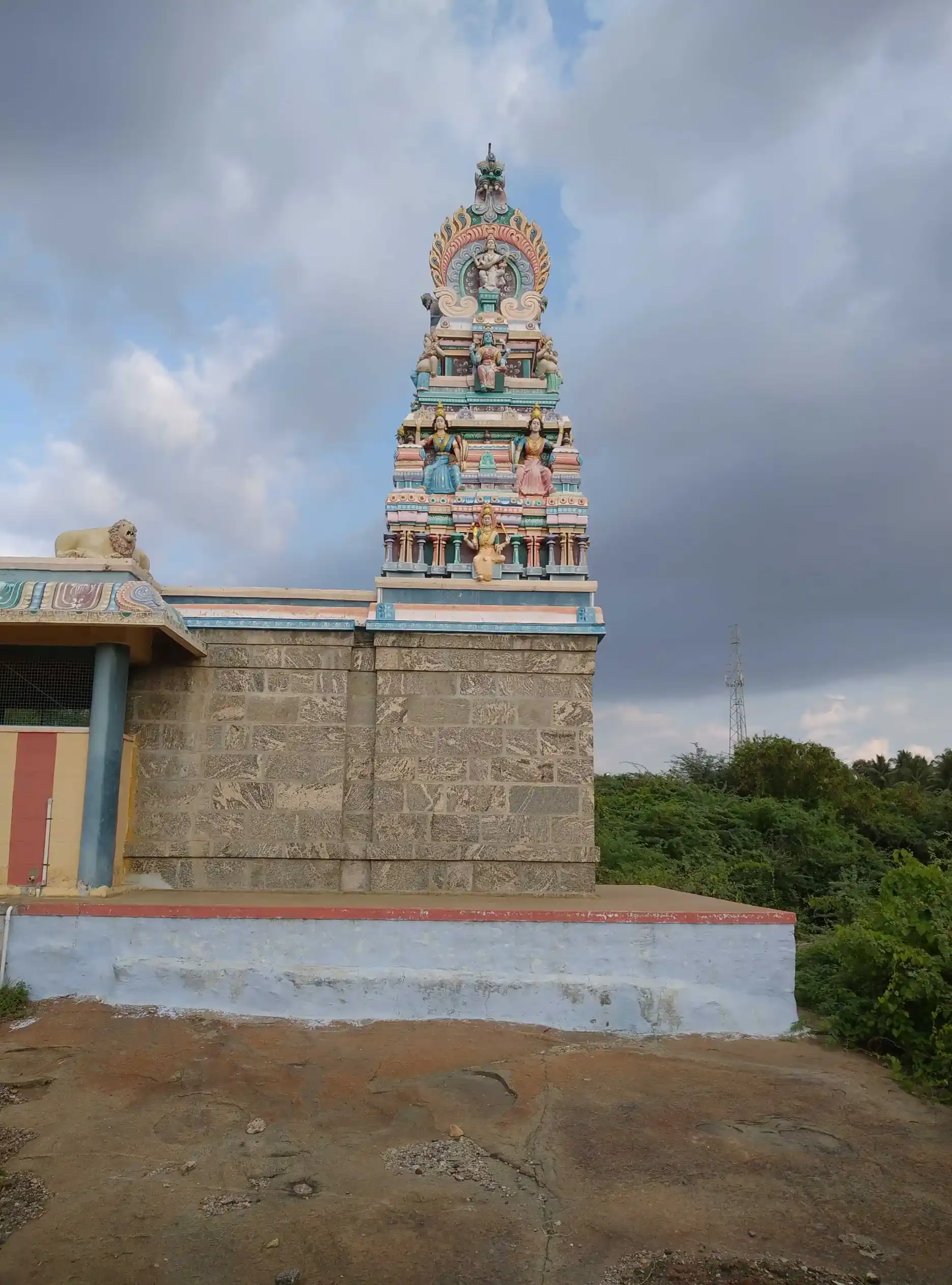 Arulmigu Neelakandiamman Temple, Thirumuruganpoondi, Avinashi - 641652 Arulmigu Neelakandiamman Temple, Thirumuruganpoondi, Avinashi - 641652, Tiruppur - Ancient Temple Architecture and History Image 3