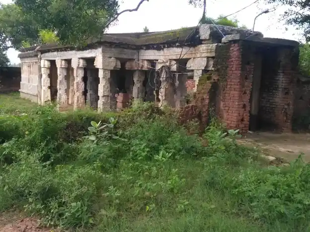 Arulmigu Neelakendeswarar Temple, Allikkuzhi - 602023 அருள்மிகு நீலகண்டீஸ்வரர் மற்றும் அல்லியம்மன் திருக்கோயில், அல்லிக்குழி - 602023, Tiruvallur - Ancient Temple Architecture and History Image 7