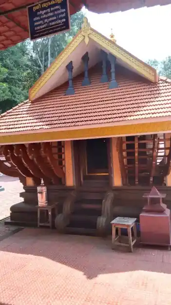 Arulmigu Neelakesiammantemple, Ittagaveli, Kulasekaram - 629161 அருள்மிகு நீலகேசியம்மன் திருக்கோயில், Ittagaveli, Kulasekaram - 629161, Kanyakumari - Ancient Temple Architecture and History Image 4