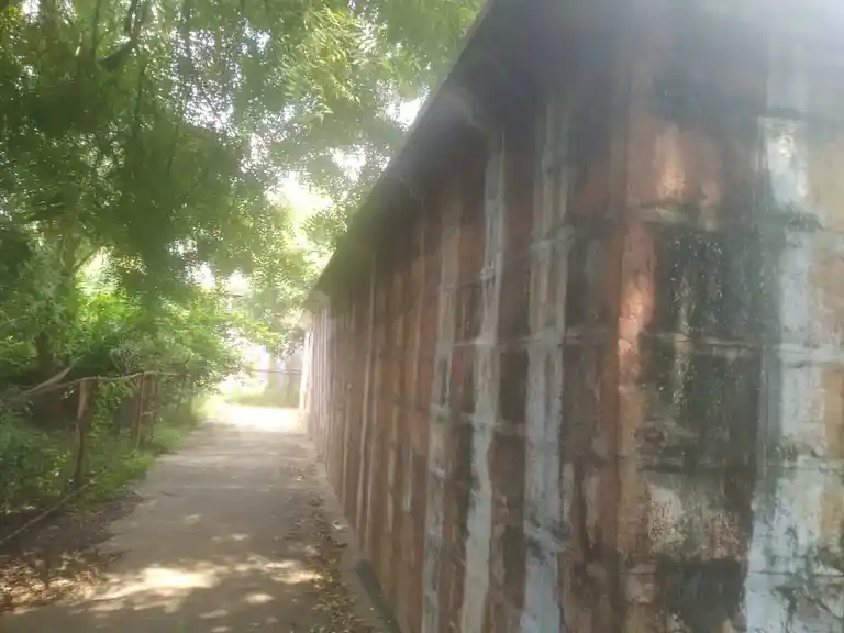 Arulmigu Neelamega Perumal Temple, Kulithalai - 639104 அருள்மிகு நீலமேகப்பெருமாள் திருக்கோயில், Kulithalai - 639104, Karur - Ancient Temple Architecture and History Image 4