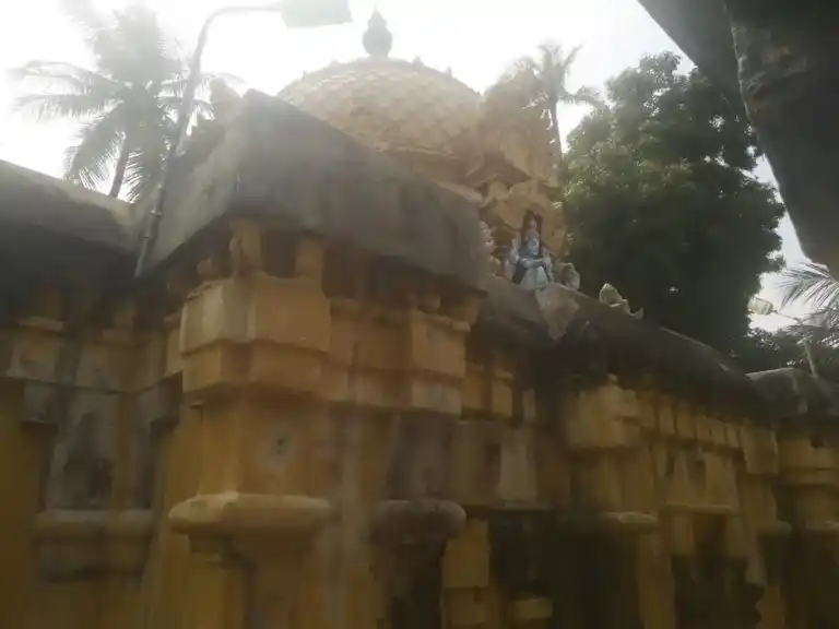 Arulmigu Neelamega Perumal Temple, Kulithalai - 639104 அருள்மிகு நீலமேகப்பெருமாள் திருக்கோயில், Kulithalai - 639104, Karur - Ancient Temple Architecture and History Image 8