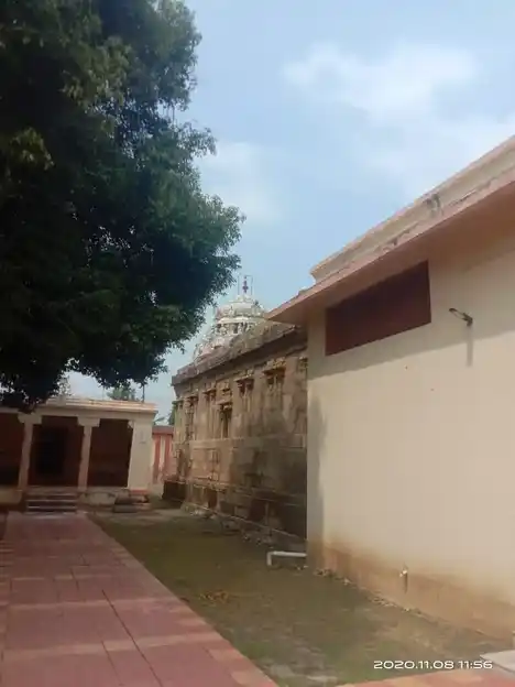 Arulmigu Neelamega Perumal Temple, Vennar Bank, Thanjavur - 613003 அருள்மிகு நீலமேகப்பெருமாள் திருக்கோயில், Vennar Bank, Thanjavur - 613003, Thanjavur - Ancient Temple Architecture and History Image 2