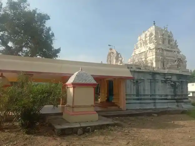Arulmigu Neelamega Varadharaja Perumal Temple, Paakam - 605801 அருள்மிகு நீலமேகவரதராஜப்பெருமாள் திருக்கோயில், Paakam, Paakam - 605801, Viluppuram - Ancient Temple Architecture and History Image 4