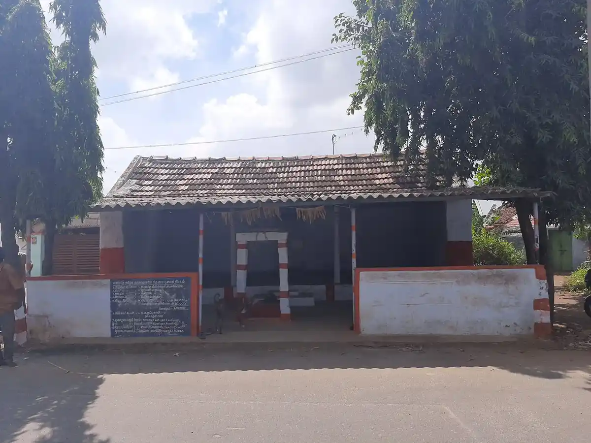 Arulmigu Neeliamman Temple, Karavazhimadampoor - 641402 Arulmigu Neeliamman Temple, Karavazhimadampoor - 641402, Coimbatore - Ancient Temple Architecture and History Image 2