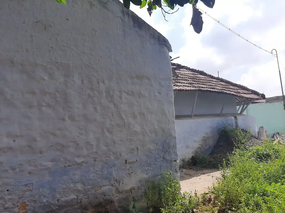 Arulmigu Neeliamman Temple, Karavazhimadampoor - 641402 Arulmigu Neeliamman Temple, Karavazhimadampoor - 641402, Coimbatore - Ancient Temple Architecture and History Image 3