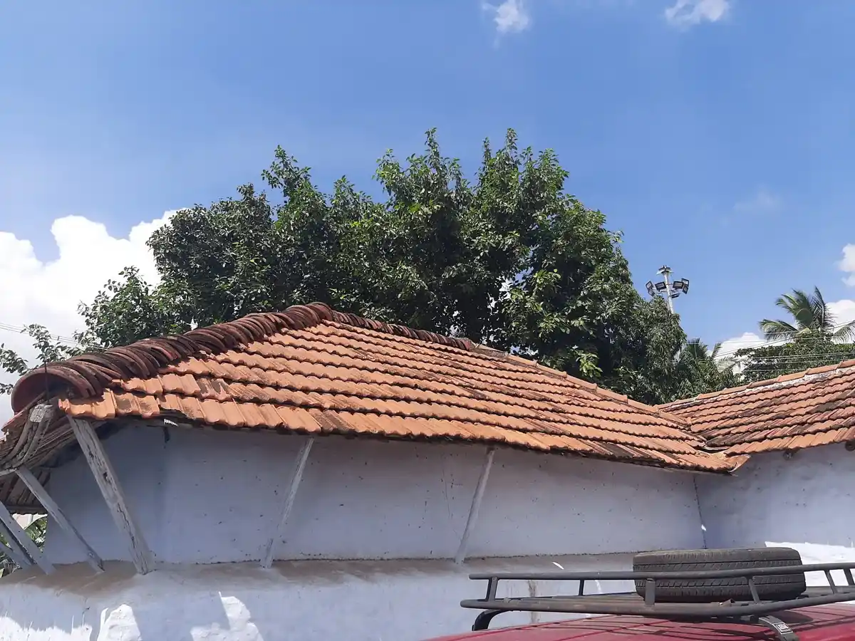 Arulmigu Neeliamman Temple, Karavazhimadampoor - 641402 Arulmigu Neeliamman Temple, Karavazhimadampoor - 641402, Coimbatore - Ancient Temple Architecture and History Image 6