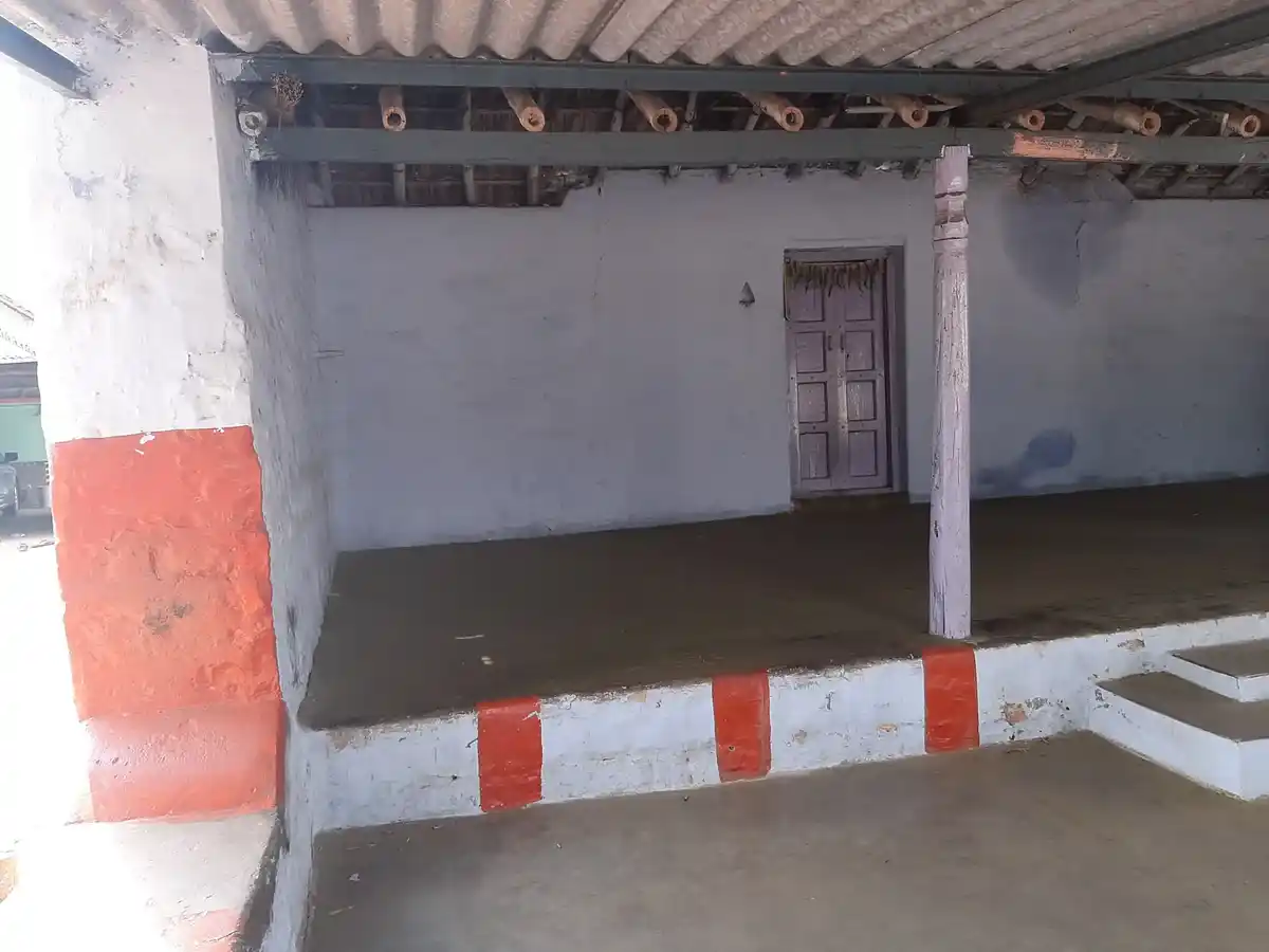 Arulmigu Neeliamman Temple, Karavazhimadampoor - 641402 Arulmigu Neeliamman Temple, Karavazhimadampoor - 641402, Coimbatore - Ancient Temple Architecture and History Image 9