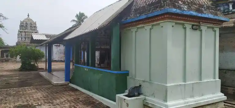 Arulmigu Neenearinathar Temple, Thandalaichery - 614713 அருள்மிகு நீநெறிநாதர் திருக்கோயில், தண்டலைச்சேரி - 614713, Thiruvarur - Ancient Temple Architecture and History Image 3