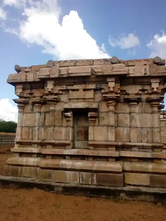 Arulmigu Neivelinaathaswamy Temple, Neivatthali - 614624 அருள்மிகு நெய்வேலிநாத சுவாமி திருக்கோயில், Neivatthali - 614624, Pudukkottai - Ancient Temple Architecture and History Image 5
