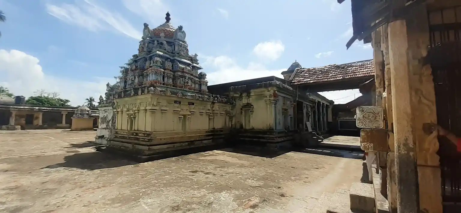 Arulmigu Nellivananathaswamy Temple, Thirunellikaval - 610205 அருள்மிகு நெல்லிவனநாதசுவாமி திருக்கோயில், திருநெல்லிக்காவல் - 610205, Thiruvarur - Ancient Temple Architecture and History Image 3