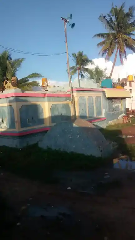 Arulmigu Nellooramman Temple, Near School, Chinnakavanam - 601204 அருள்மிகு நெல்லூரம்மன் திருக்கோயில், Near School, Chinnakavanam - 601204, Tiruvallur - Ancient Temple Architecture and History Image 4