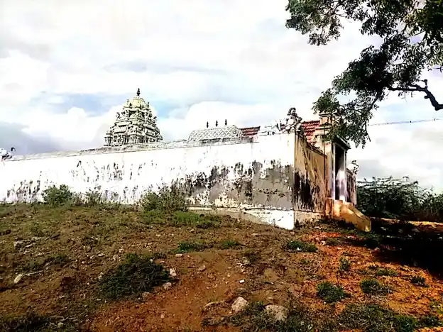 Arulmigu Nenmenikattu Ayyanar Temple, Mahibalanpatti - 630203 அருள்மிகு. நெம்மேனிக்காட்டு அய்யனார் திருக்கோயில், Mahibalanpatti - 630203, Sivagangai - Ancient Temple Architecture and History Image 2