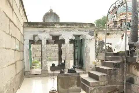 Arulmigu Nerthirotharakeswarar Temple, Panayapuram - 605601 அருள்மிகு நேர்த்ரோதாரகேஸ்வரர் திருக்கோயில், பனையபுரம் - 605601, Viluppuram - Ancient Temple Architecture and History Image 4
