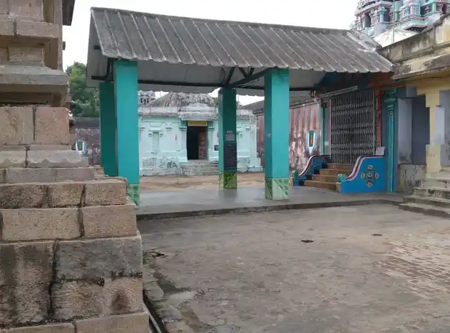 Arulmigu Nigamarntha Dasikar Swamyh Temple, Thiurkkannamangai - 610104 அருள்மிகு நிகமாந்த தேசிகன் சன்னதி, Thiurkkannamangai - 610104, Thiruvarur - Ancient Temple Architecture and History Image 4