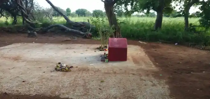 Arulmigu Nilakkannimar Temple, Porunthaloor - 621313 அருள்மிகு நிலக்கன்னிமார் திருக்கோயில், Porunthaloor - 621313, Karur - Ancient Temple Architecture and History Image 3