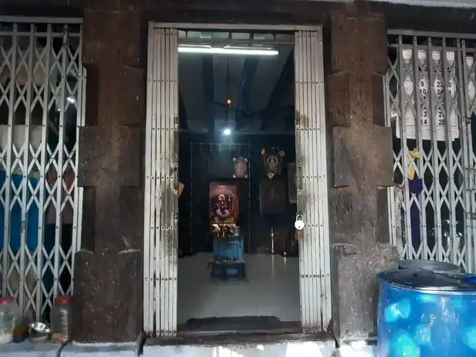 Arulmigu Nilam Perumal Temple, Kottamettuppatty, Omalur - 636455 அருள்மிகு நிலம் பெருமாள் திருக்கோயில், Kottamettuppatty, Omalur - 636455, Salem - Ancient Temple Architecture and History Image 6