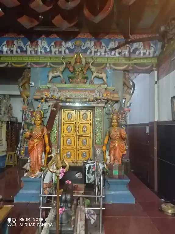 Arulmigu Nimishambal Temple, Park Town, Chennai - 600079 அருள்மிகு நிமிஷாம்பாள் திருக்கோயில், பூங்கா நகர், சௌகார்பேட்டை - 600079, Chennai - Ancient Temple Architecture and History Image 4